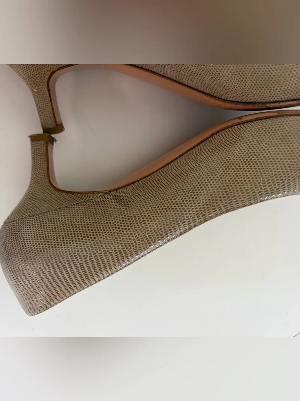 Salvatore Ferragamo Beige Lizard-Embossed Leather Kitten Heel Pumps Size 8